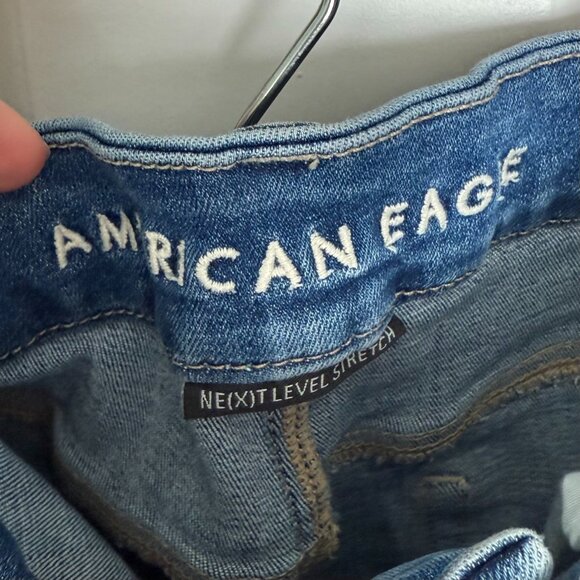 American Eagle Next Level Stretch Curvy High Rise Shorts Size 12 Unfinished Hem - Picture 3 of 7